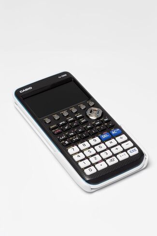 الآلة الحاسبة الرسومية CASIO FX-CG50 in Kuwait