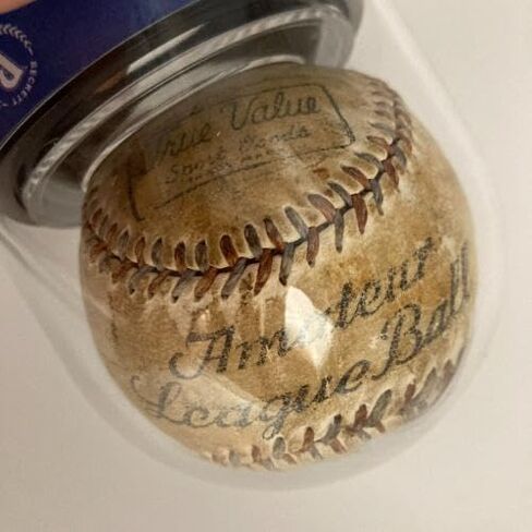 Gabby Hartnett Single Signed 1938 Official League Baseball BGS Beckett Authentic - Baseball Slabbed Autographed Cards in Saudi Arabia