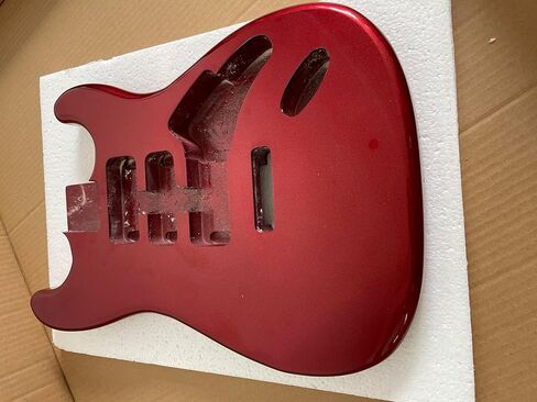 Electric Guitar Body Mahogany Wood ST Style DIY Guitar Body Humbucker/Single/Humbucker Candy Apple Red. in Kuwait