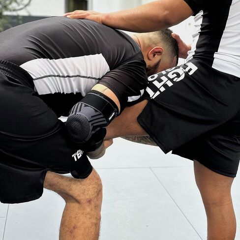 Tenace Jiu Jitsu Elbow Brace, Grappling - Compression Elbow Protection and Padded MMA, BJJ, Muay Thai, Judo - High Durability and Performance Unisex in Saudi Arabia