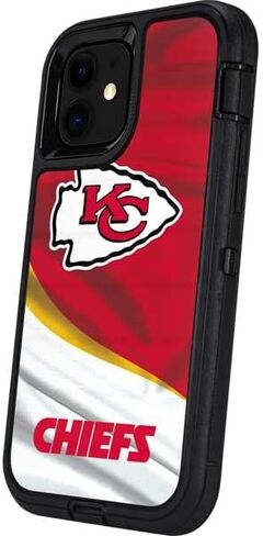 غلاف هاتف من Skinit متوافق مع حافظة OtterBox Defender Pro لهاتف iPhone 12 - تصميم مرخص رسميًا من NFL Kansas City Chiefs in Saudi Arabia