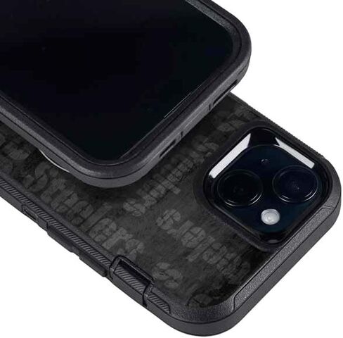 غلاف هاتف Skinit متوافق مع OtterBox Defender iPhone 13 - تصميم أسود وأبيض مرخص رسميًا من NFL Pittsburgh Steelers in Saudi Arabia