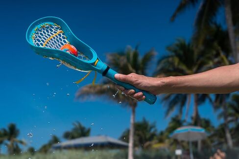 مجموعة Waboba Mini Water Lacrosse ممتعة لألعاب الشاطئ وألعاب حمام السباحة - تأتي مع كرة نطاطة مائية أصلية - حجم صغير للسفر in Saudi Arabia