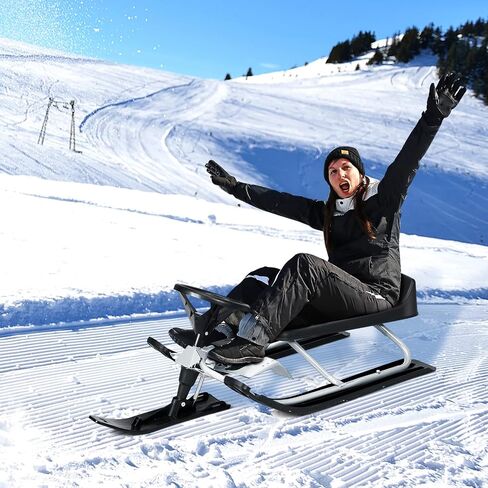 GYMAX Snow Racer Sled، زلاجة تزلج مع عجلة قيادة، مكابح مزدوجة وحبل سحب، لوح منزلق ثلجي شديد التحمل للأطفال من سن 4 سنوات فما فوق، زلاجة ثلجية قابلة للتوجيه للأطفال والمراهقين والبالغين in Saudi Arabia