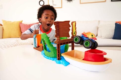Hot Wheels Monster Trucks Color Shifters Play Set Track for Water Color Changing Toy Cars, Gift +4 Years Old (Mattel HGV14) in Saudi Arabia