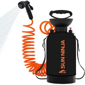 تساعد دش Sun Ninja المحمول 5L ، دش التخييم مع رأس الدش 7 الوضع ، غطاء النيوبرين في الحفاظ على الماء الدافئ ، خرطوم الضغط العالي ، سهل الحمل ، الأسود والبرتقالي in Kuwait