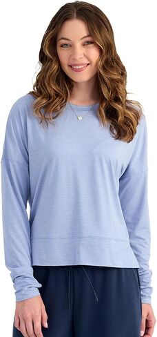 HUK Women's Bayside Pullover Crew, Midweight Soft Jersey Cropped Sweatshirt with Thumbholes in Saudi Arabia