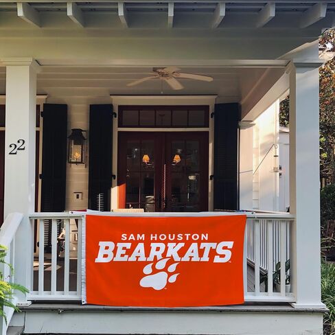 علم جامعة ولاية هيوستن صبار الصحراء SHSU - لافتة Bearkats مقاس 3 × 5 أقدام، قماش متين للاستخدام الداخلي/الخارجي، تصميم بوليستر 100% (النمط 4a) in Saudi Arabia