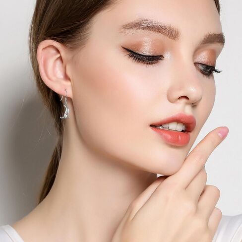 أقراط طباعة PAW للنساء 925 الجنيه الفضي الفضي Cat Paw Dangle أقراط Moonstone مجوهرات الهدايا للنساء in Saudi Arabia