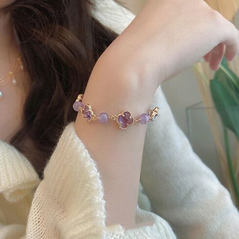 Hotan Jade Pearl Bracelet Four Leaf Term Strinch Drill Design in Saudi Arabia