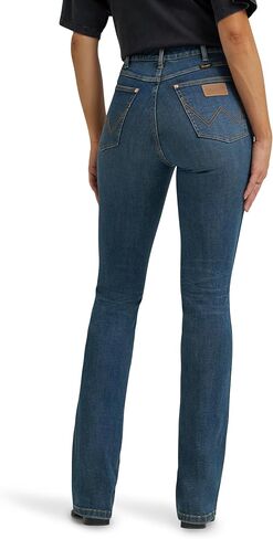 Wrangler Women's X Lainey Wilson Boot Huggers ، Blue Wash in Kuwait