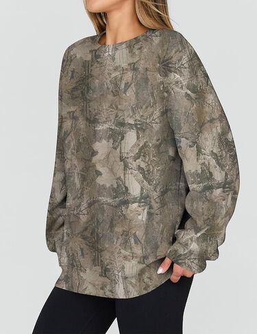 Camo Sweatshirt Women Oversized Graphic Maple Leaf Print Crewneck Sweatshirts Long Sleeve Fall Winter Camo Hoodies in Kuwait