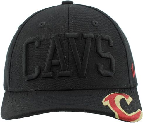 قبعة Snapback قابلة للتعديل مرخصة رسميًا من ZHATS NBA باللون الأسود in Kuwait