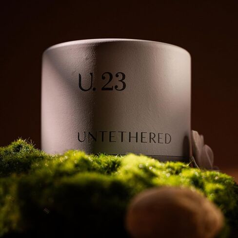 شمعة معطرة U.0 الفاخرة - Sage ، Orange & Amber | يدويًا في الولايات المتحدة الأمريكية مع شمع جوز الهند الطبيعي بنسبة 100 ٪ | فتيل مزدوج ، شمعة رائحة العطرية طويلة الأمد للمنزل ، الهدايا والاسترخاء (12.5 أوقية) in Kuwait
