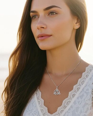 Four Leaf Clover Necklace for Women, 14K Gold Plated 925 Sterling Silver Lucky Pendant with Mother of Pearl, Dainty Elegant Hypoallergenic Jewelry, Anniversary Birthday Gifts for Her Mom Wife in Kuwait