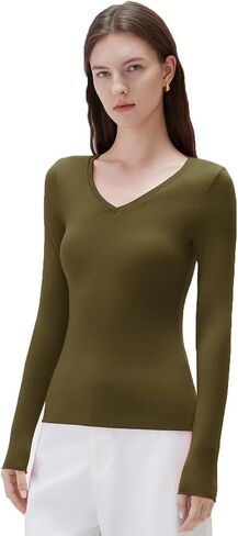 قميص SUUKSESS Cloud Cashmere للسيدات بياقة على شكل V وأكمام طويلة، قميص أساسي ناعم ومتماسك in Saudi Arabia