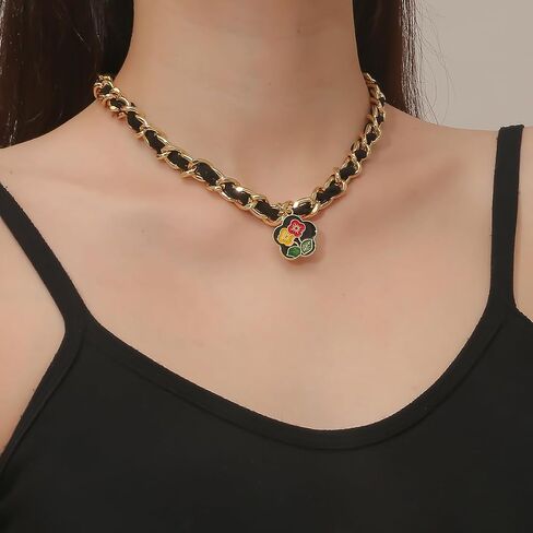 1 Pcs Vintage Pendant Necklace Women Girls Aesthetic Jewelry Necklace Sweater Chain Collarbone Chain in Saudi Arabia