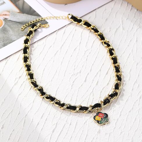 1 Pcs Vintage Pendant Necklace Women Girls Aesthetic Jewelry Necklace Sweater Chain Collarbone Chain in Saudi Arabia