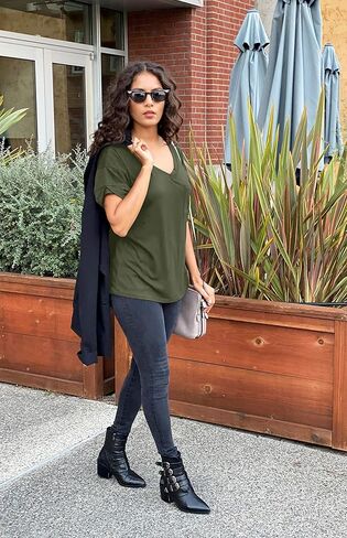 T Shirts Women Pack Casual V Neck Tshirts Womens Short Sleeve Tops Reg & Plus Size Value Pack in Kuwait