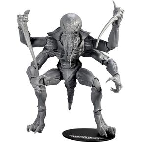 McFarlane Toys Warhammer 40,000 Ymgarl Genestealer (Artist Proof) 7'' Action Figure with Accessory