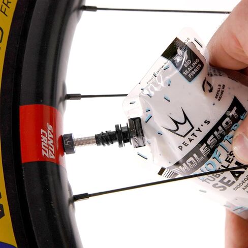 Peaty's Holeshot Biofibre Tubeless Tyre Sealant, Fast Acting Puncture Repair, Seals Up to 6mm Holes for MTB, Road and Gravel Bikes, Uses Biodegradable Sealing Fibres in Saudi Arabia