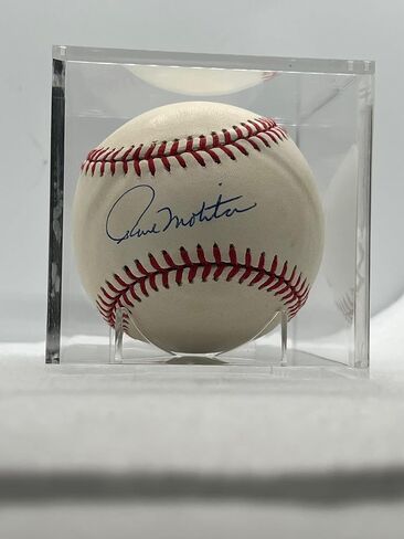 Paul Molitor Autographed Baseball (Orioles) - Ships in Baseball Cube No COA in Saudi Arabia