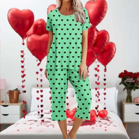 Valentines Pajamas for Women Personalized Capri Pajama Set Cute Heart Custom Photo Short Sleeve Sleepwear with Pocket in Saudi Arabia