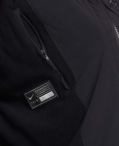 Nike Unisex Swim Parka in Kuwait