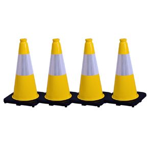 8 حزمة 12 '' Green PVC Traffic Conses Construction Construction المخاريط ذات القاعدة السوداء وأقماع السلامة في الشريط العاكس لمواقف السيارات مناطق بناء الممرات ومراقبة حركة المرور in Kuwait