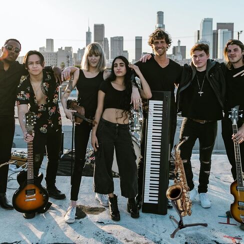 حامل ساكسفون قابل للطي من TIDTALEO حامل ثلاثي القوائم خفيف الوزن لأدوات ألتو وتينور، تصميم مريح محمول، سهل التخزين والنقل in Kuwait