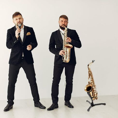 حامل ساكسفون قابل للطي من TIDTALEO حامل ثلاثي القوائم خفيف الوزن لأدوات ألتو وتينور، تصميم مريح محمول، سهل التخزين والنقل in Kuwait