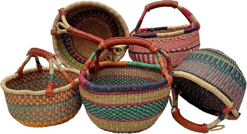 سلة أفريقية مستديرة ملونة فاخرة - مستديرة متوسطة مقاس 14 بوصة - من تصميم نساء السوق في بولجاتانجا، غانا مع مشروع خشب القلب الأفريقي - GBMRC (معبأة بشكل مسطح) in Kuwait