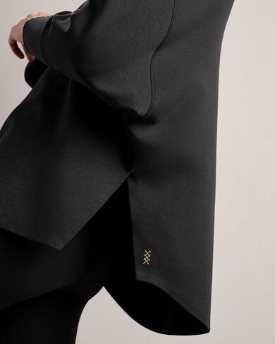 Rhone Women's DreamGlow™ Pullover in Saudi Arabia