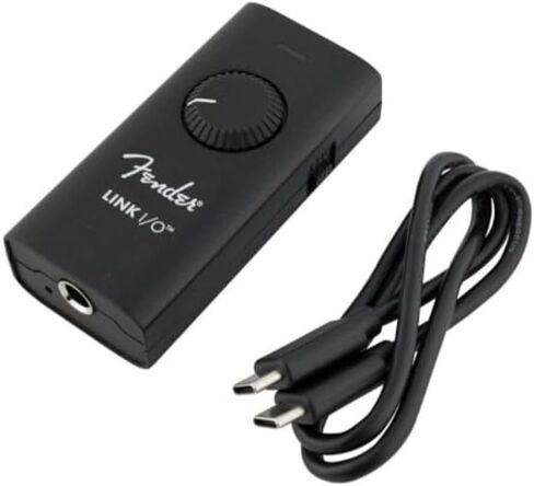 واجهة صوت USB-C المحمولة I/O من Fender Link، تناسب جيبك، وتوفر صوتًا أصليًا وثنائي الاتجاه عبر حزمة اتصال USB مع سماعات رأس Polsen HPC-A30 مغلقة من الخلف لشاشة الاستوديو in Saudi Arabia
