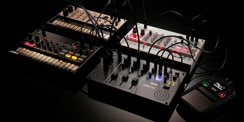 Korg Volca Mix Analogue Performance Mixer - Bundle with Power Supply, and Austin Bazaar Polishing Cloth in Saudi Arabia