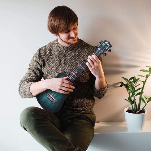 Winzz Ukulele Concert 23 بوصة أزرق وأخضر، طقم القيثارة للمبتدئين للبالغين والأطفال، تصميم فريد من نوعه بالألوان in Kuwait