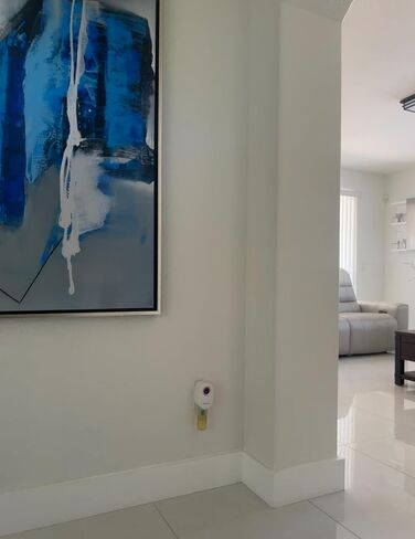 S910 Smart Scent Diffuser - Modern Design, Shiny Acrylic Material, LED Light, Cold Air Diffusion, Bluetooth App Controlled, Touch Screen (White with Rose Gold Ring) in Saudi Arabia