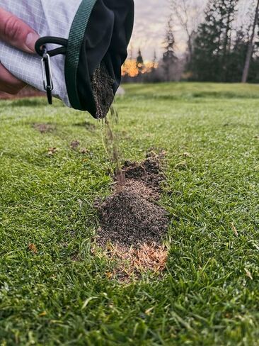 Divot Bags | Convenient Pouch to Hold Sand and Seed Mix for Fixing Divots While Golfing | Bag Easily Attaches to Golf Bag or Push Cart | Allows Golfers to Carry Divot Mix While Walking in Saudi Arabia