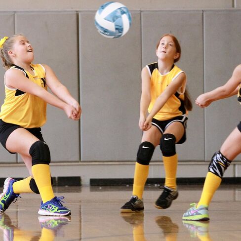 Dakapal Official Size 5 Indoor/Outdoor Competitive Volleyball, Professional Soft Volleyball (Without Pump) in Kuwait