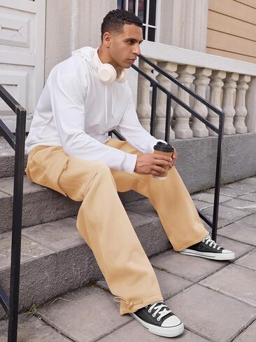 Men's Heavyweight Fleece Cargo Pants Baggy Sweatpants Wide Leg Sweats with Pockets in Saudi Arabia