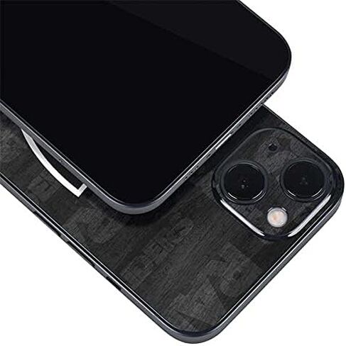 غلاف هاتف Skinit متوافق مع iPhone 13 - تصميم باللونين الأبيض والأسود مرخص رسميًا من NFL Las Vegas Raiders in Saudi Arabia