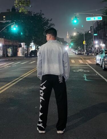 Men's Graphic Baggy Sweatpants Men Gym Pants Stretchy Casual Athletic Joggers with Pockets for Workout Training in Saudi Arabia