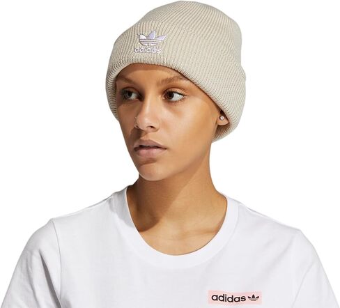 adidas Originals trefoil beanie النسائية in Saudi Arabia