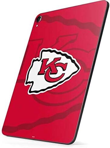 غلاف جهاز لوحي من Skinit متوافق مع iPad Pro 11in (2021) - تصميم مزدوج الرؤية مرخص رسميًا من NFL Kansas City Chiefs in Saudi Arabia