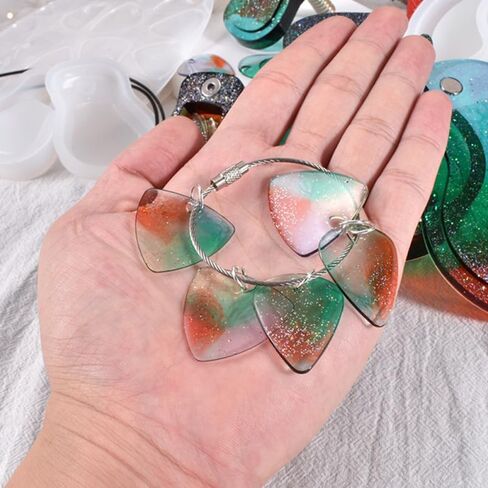 Guitar Pick Maker Guitar Plectrums Silicone Casting Mold for DIY Bass Thumb Finger Picks Keychain Pendant in Saudi Arabia