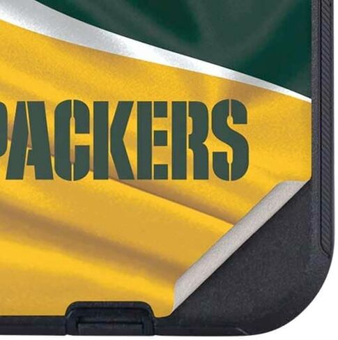 غلاف هاتف Skinit متوافق مع OtterBox Defender iPhone 15 - تصميم Green Bay Packers المرخص رسميًا من NFL in Saudi Arabia