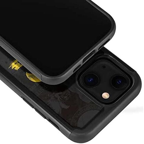 حافظة هاتف Skinit Cargo متوافقة مع iPhone 13 - تصميم شعار مرخص رسميًا من جامعة Iowa Hawkeyes in Saudi Arabia