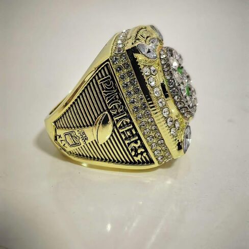 TREASURE GREEN-BAY 1996/2010 خاتم البطولة GOLD & LUXURY BLACK BOX LEGEND VICTORIOUS RARE SPORTS FAN GIFT SERIES - مجموعة عرض العطلات in Saudi Arabia