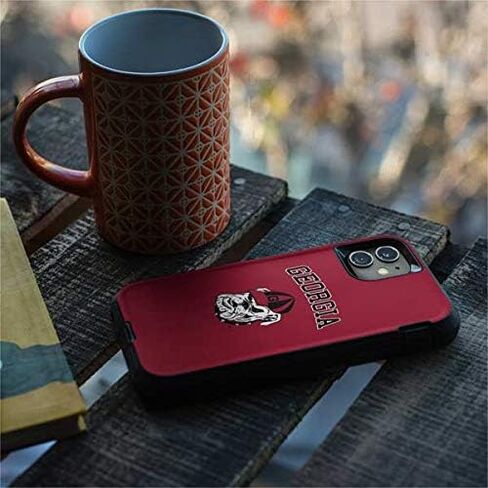ملصق Skinit متوافق مع حافظة OtterBox Defender iPhone 11 - تصميم College Georgia Bulldogs المرخص رسميًا in Saudi Arabia