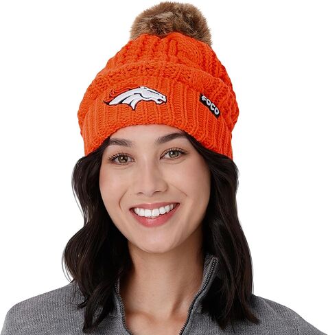 قبعة صغيرة للسيدات من FOCO Denver Broncos بشعار الدوري الوطني لكرة القدم الأمريكية من الفرو الصناعي، لون الفريق in Saudi Arabia